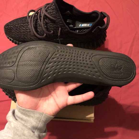 Yeezy Boost 350 v1 Pirate Blacks 2015 - Picture 5 of 8